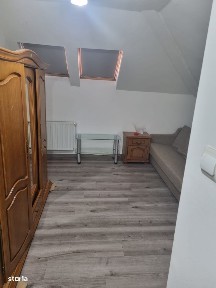 Ofer spre închiriere apartament cu 2 camere,Mioveni-Centru