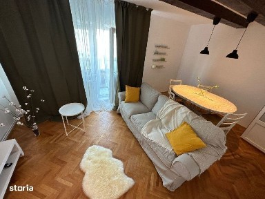 Apartament cu 2 camere, decomandat, modern si generos, zona linistita!