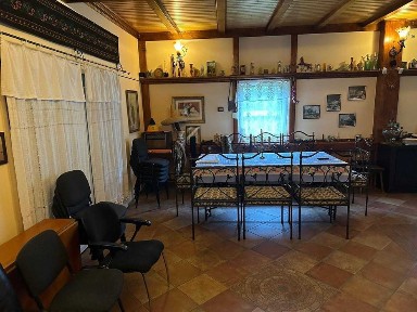 Vand casa in Sucevita