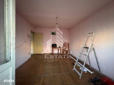 Apartament cu 1 camera | 33mp | Centrala | Et. 3/4 | Zona Blascovici