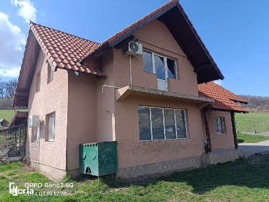 CASĂ DE VANZARE TIP VILĂ