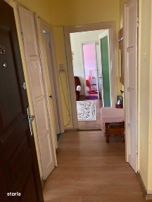 VAND APARTAMENT 2 camere zona centrala 58.000 Euro