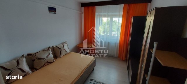 Apartament 3 camere, decomandat,Complexul Studentesc