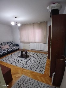 1 cam decomandat spatios Aradului chiar langa Iulius Mall