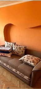 APARTAMENT 1 camera lângă liceul Cerna si Piața Mare