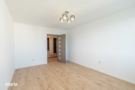 Vand apartament cu doua camere, decomandat