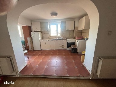 Apartament 3 camere Tg. Cucu - Golia