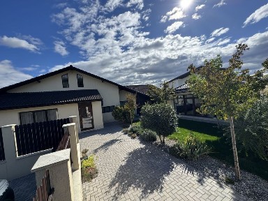 Vand CASA NOUA Aleea Mehedinti/Sperantei