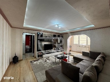 Apartament cu 3 camere, 64 mp, semidecomandat,situat in Campia-Turzii