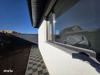 Casa la cheie langa Dealul Lempes - Parter, 523 mp teren, Sanpetru