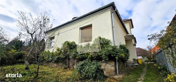 Casa individuala S+P 215mp cu pivnita teren 900mp zona