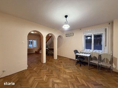 Casa cu 4 camere de inchiriat | Complexul Studentesc