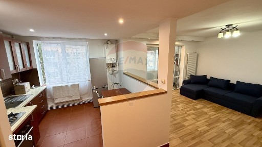 Apartament cu 3 camere de închiriat str. George Cosbuc