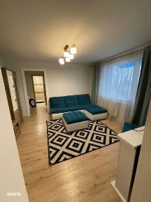 Inchiriez Ap cu 2 camere pe Victoriei (zona Centrul Vechi) 360€