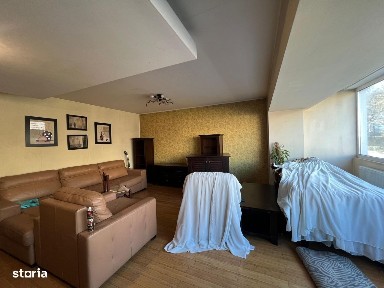 Etaj 1-Podul de Fier-3 Camere Decomandat 79mp-bloc cadre