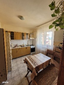 Apartament 3 camere, boxa, garaj