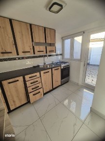 Inchiriez casa 3 camere Galata