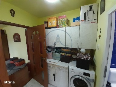 Apartament 3 camere semidecomandat, zona Big