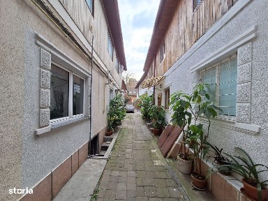 Apartament 4 camere Motilor curte cu 4 familii