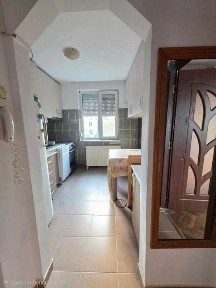 Vand Apartament 2 camere valcea, central