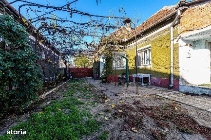 Casa din caramida 3 camere - Teren 755 mp - Livada, Arad