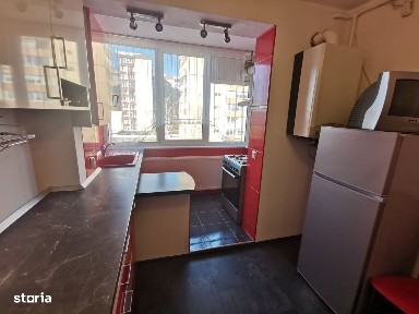 Inchiriez apartament 2 camere semidecomandat zona scriitorilor