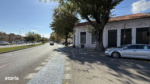 Bd.Mamaia cladire 150 mp pe colt cu destinatie de spatiu comercial