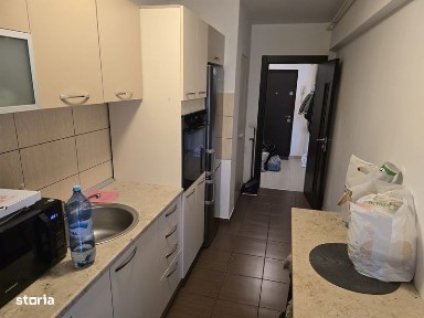 Inchiriez apartament cu 2 camere, Str Tineretului, 62 mp