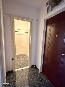 Apartament 3 camere de vanzare