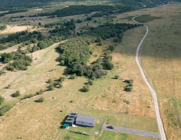 Casa muntii Făgăraș,Valea Berivoi, 80m2, teren 2000 m2.etc