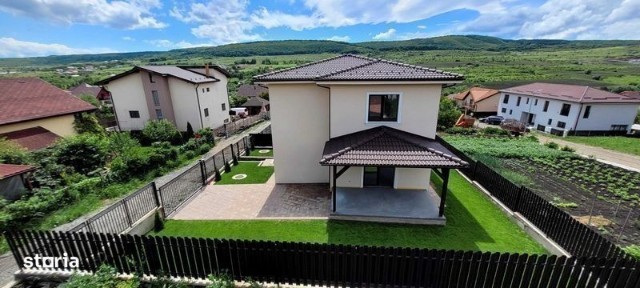 Vand casa intrare Chinteni