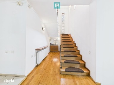 Casă spațioasă în Popești-Leordeni