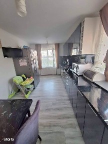 Oșorhei-duplex etaj,curte proprie,mobilat și utilat