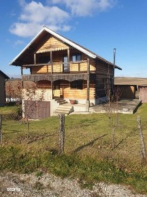 Vand casa din lemn in Petrestii de Jos, Cluj