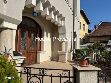 Ultracentral, vila deosebita