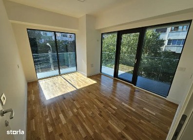 Spatiu comercial Podu Ros, 80 metri Cod:160618