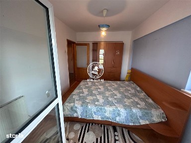 Apartament 3 camere de vanzare Copou
