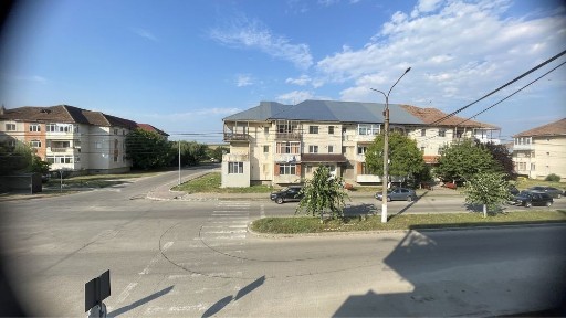 Vand apartament 3 camere
