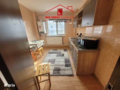 Apartament 3 camere - zona centrala - pentru firme!