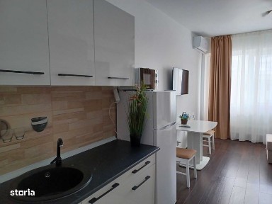 Inchiriez garsoniera Port