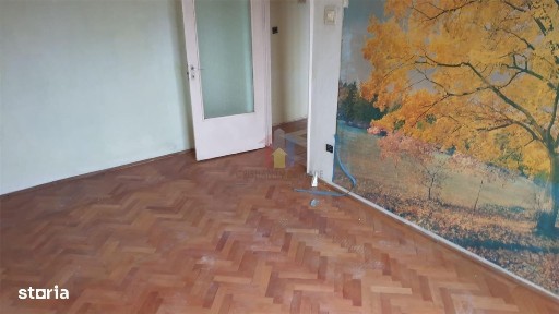 70mp 3 cam etaj 2 balcon 7 m R.Negru - Capatul lui 4 confort 1 decoman