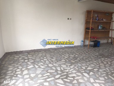 Spatiu de inchiriat 30 mp Cetate zona HCC pretabil birouri cabinet