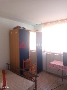 Apartament, 3 camere decomandat, Bacau, zona Orizont