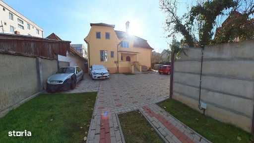 Strada De Mijloc, Centrul Vechi, Brasov