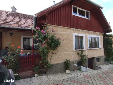 Casa individuala 140mp, teren 1555 mp, Sacele.