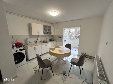 Vanzare-Apartament cu 2 camere, cu suprafata de 58 mp utili.