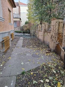 Casă ultracentrală Arad la 50 m de Blv Revolutiei, 4 camere + demisol