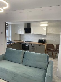 PROPRIETAR inchiriez ap.1 camera Complex Maurer cu loc de parcare