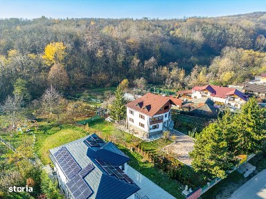 Casă 5 camere + demisol, teren 1560 mp / Filipestii de Padure