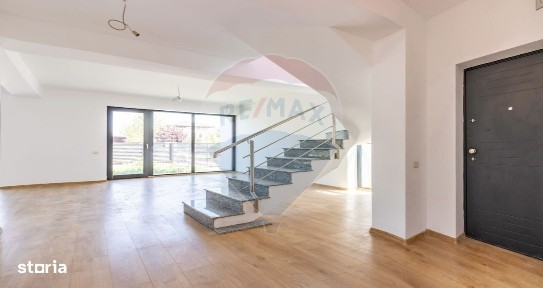 Casă / Vilă de vanzare cu 5 camere, adiacent Martha Bibescu, Mogosoaia